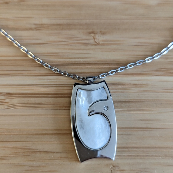 Beautiful Pearl Necklace - Picture 3 of 7